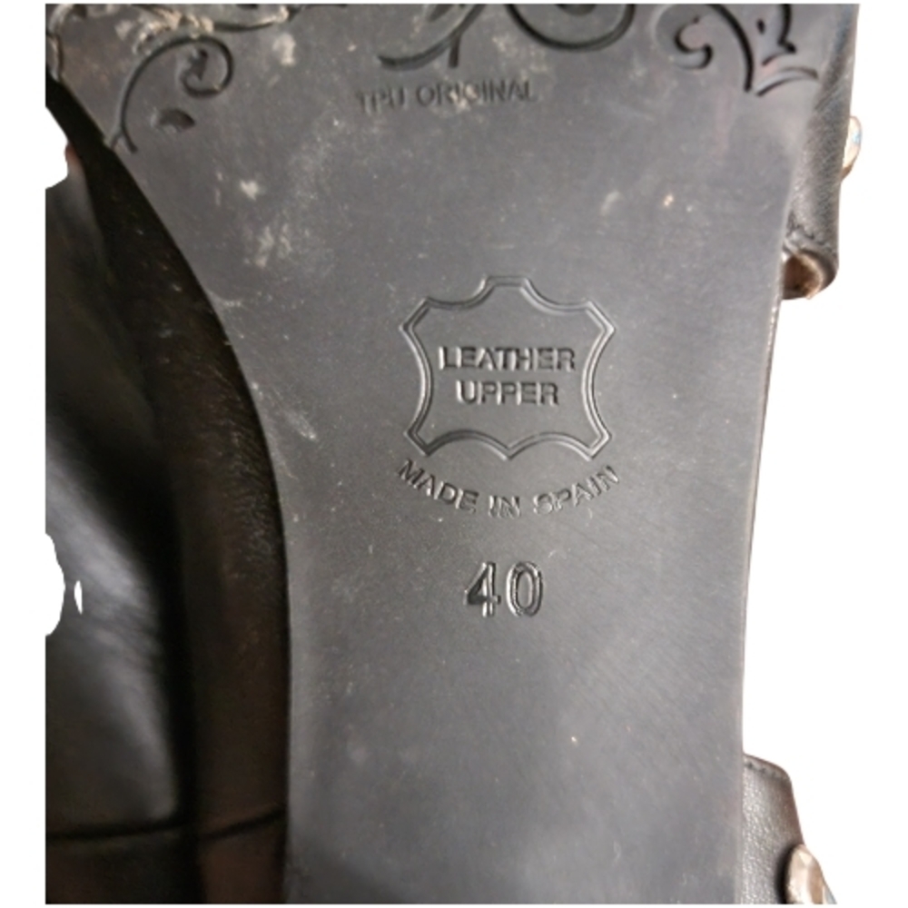 Brenda Zaro, Black Studded Pointed-Toe Ankle Booties, 81/2-9 - Picture 5 of 7